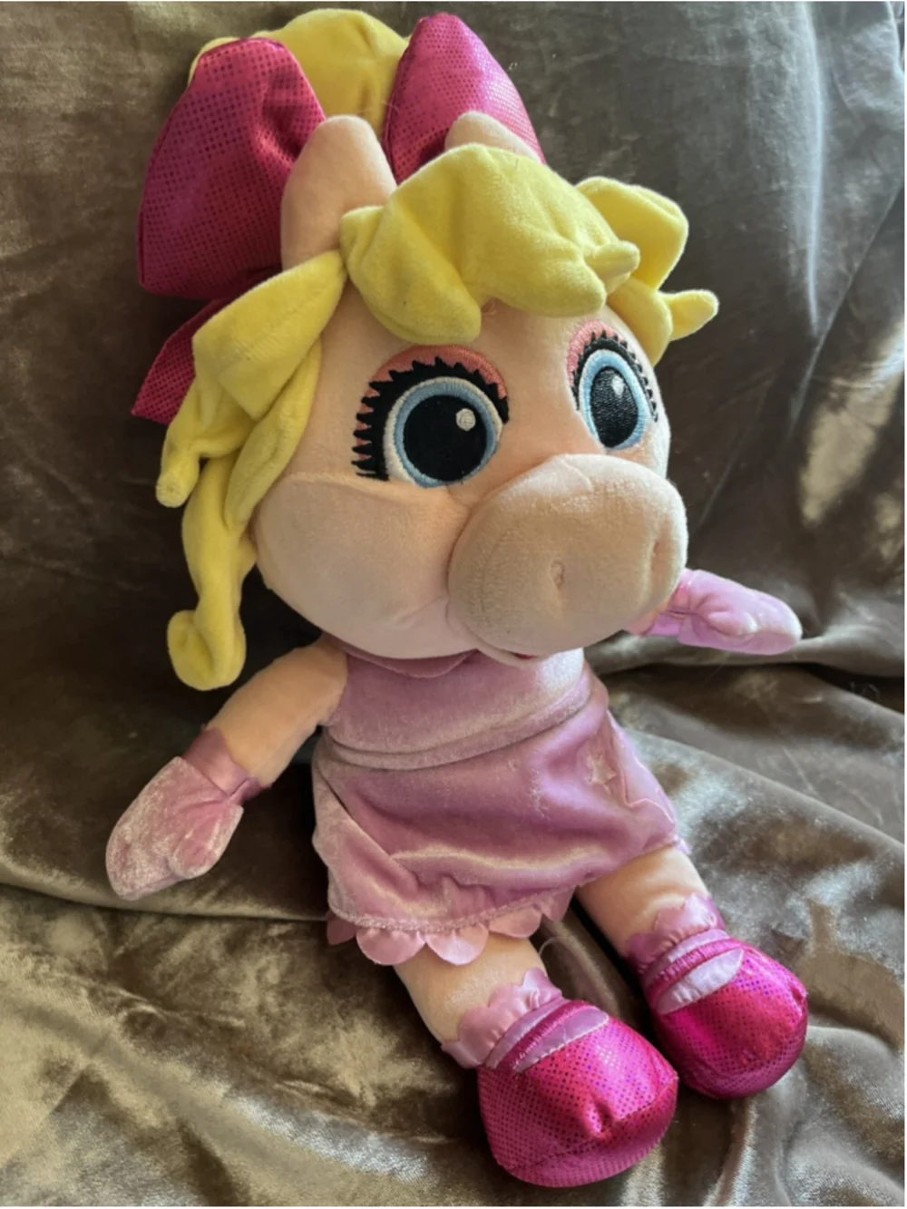 Disney Junior Muppet Babies Miss Piggy 14 inch Plush Stuffed Animal Pal CUTE